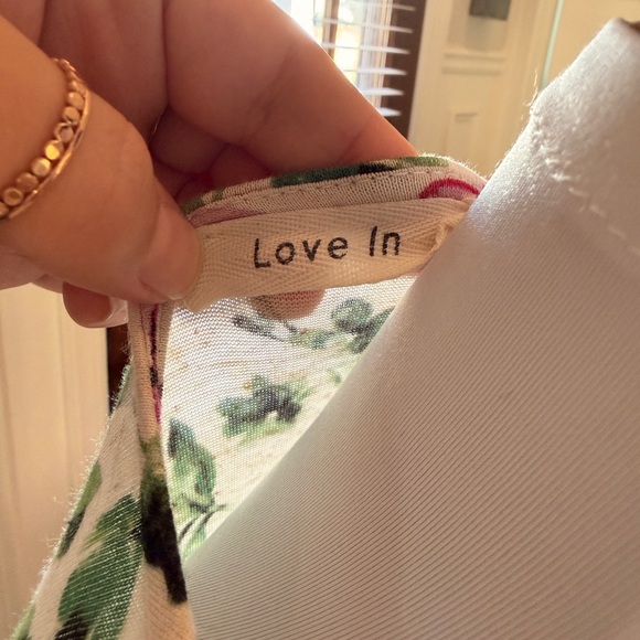 Love In EUC Short Sleeve Floral Tie Waist High-Lo Kimono - Picture 6 of 7